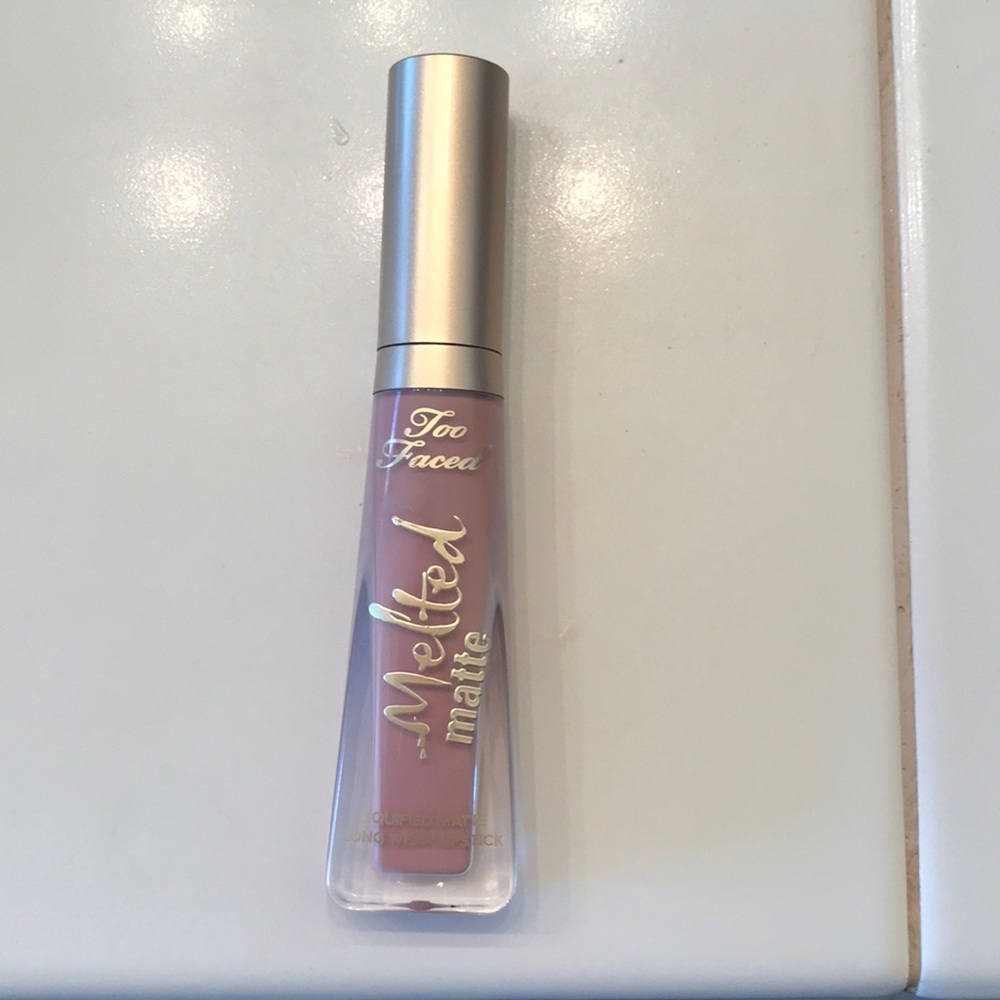 Too Faced Melted Matte Lipstick CHILD STAR